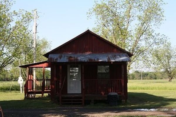 TURN ON INN HOTEL-PECAN GROVE (Fairview)